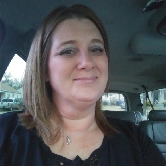 Meet your Posher, Michelle - Picture 1 of 1